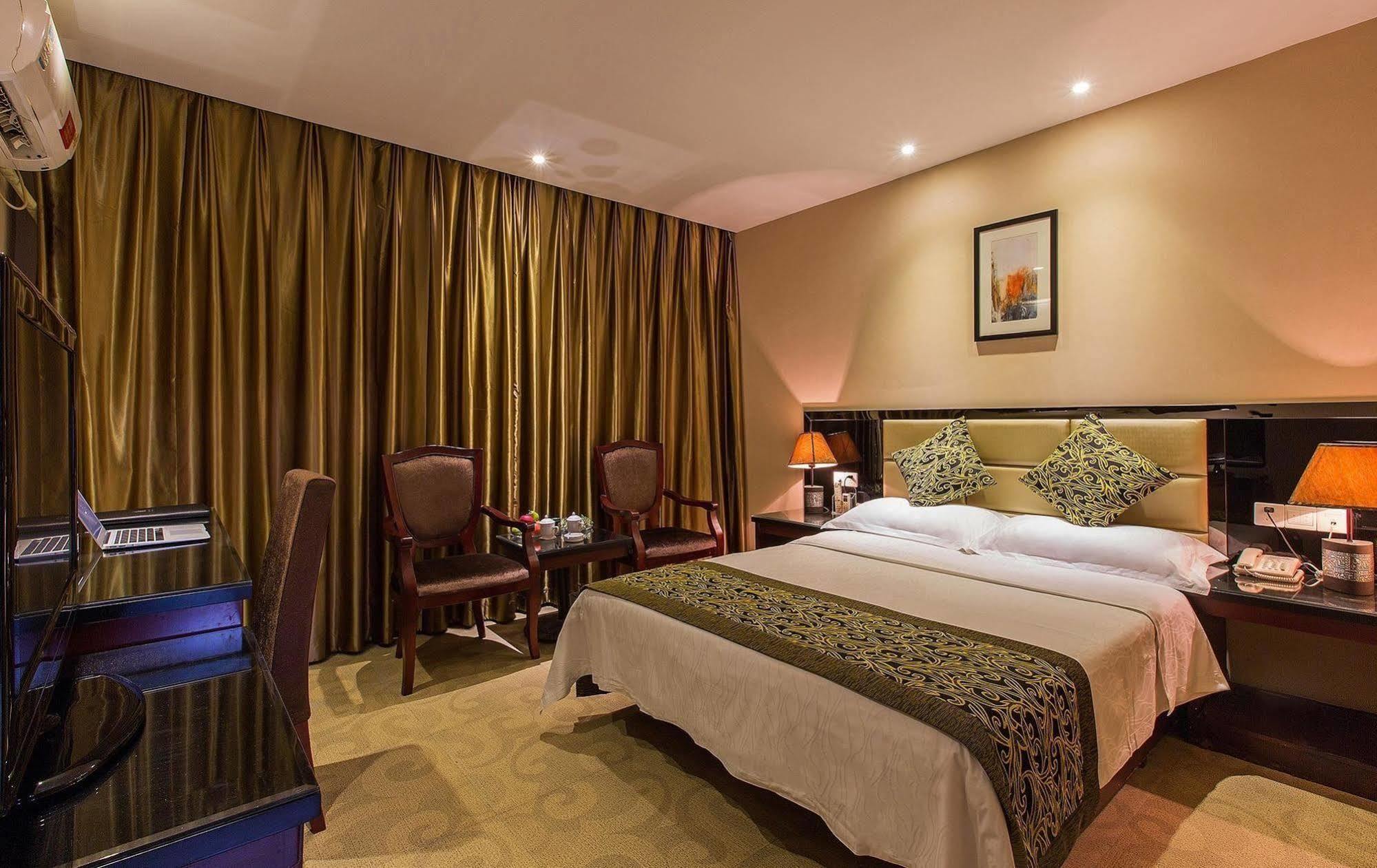 Yijin Villa Hotel อี๋ชาง ภายนอก รูปภาพ