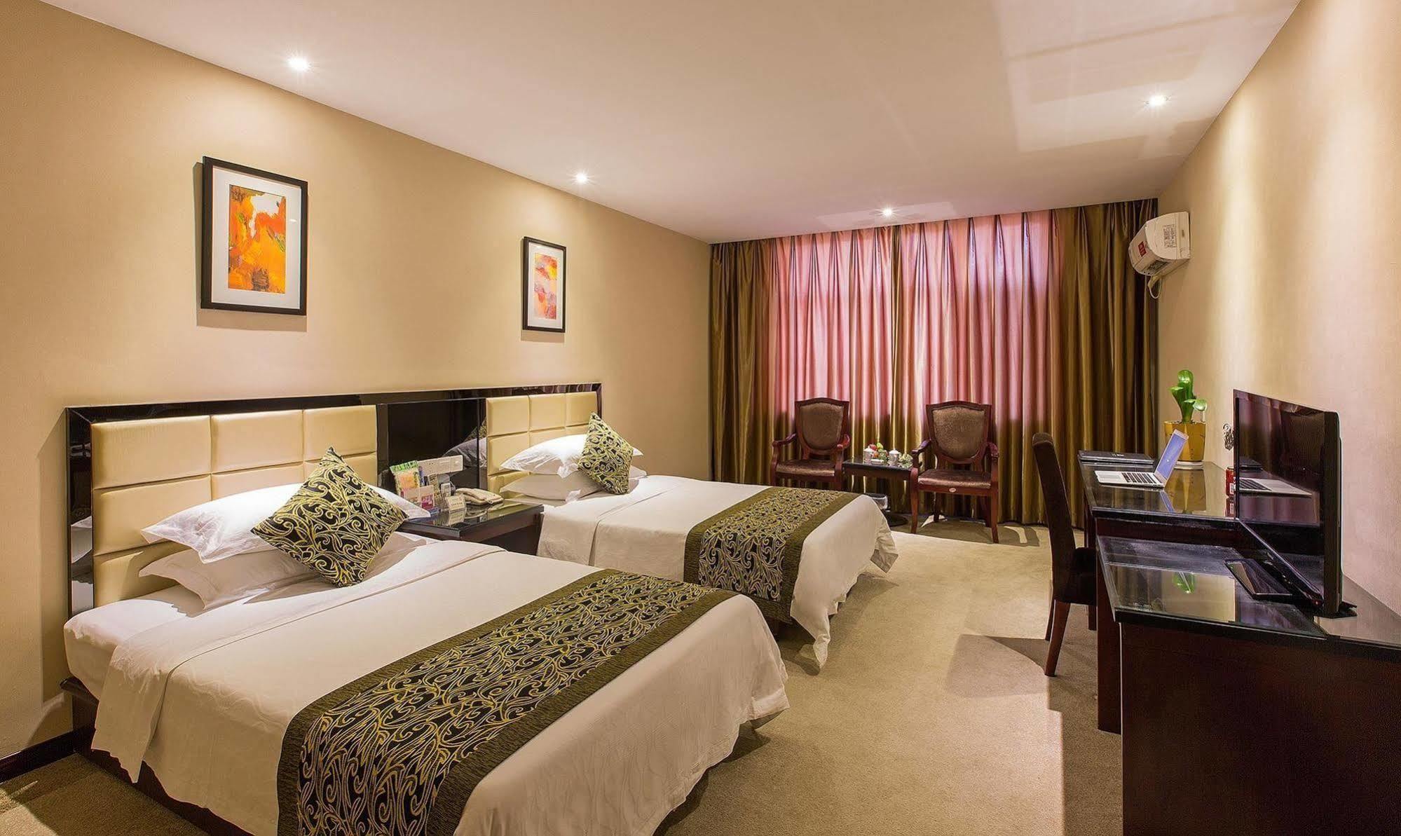 Yijin Villa Hotel อี๋ชาง ภายนอก รูปภาพ